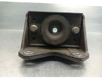 Recambio de soporte motor izquierdo para renault master desde ´98 2.2 diesel referencia OEM IAM 107258 