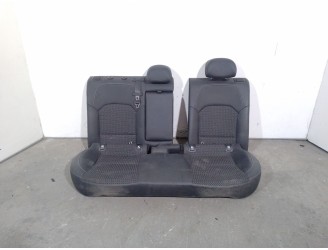 Recambio de asientos traseros para kia xceed (cd) 1.6 crdi 115 referencia OEM IAM 89400J7040AZG 89400J7040AZG 