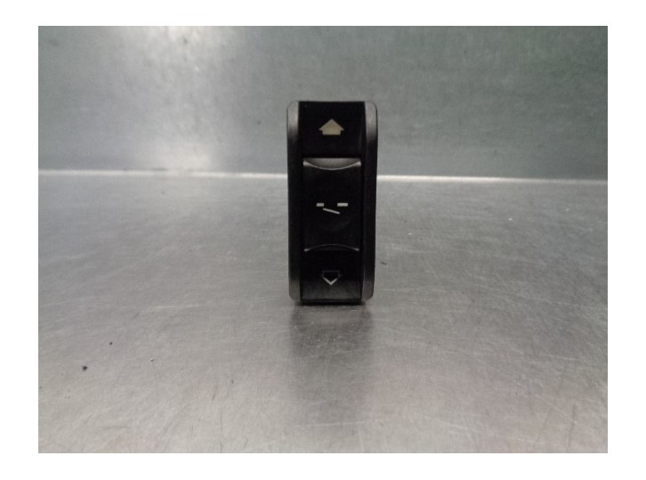 Recambio de mando techo solar para bmw serie 5 berlina (e39) 3.0 24v turbodiesel cat referencia OEM IAM 61318352182 