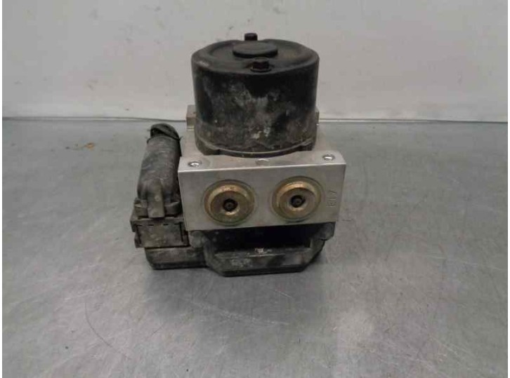 Replacement ABS unit for Kia Carnival II 2.9 CRDi CAT OEM IAM reference 0K56T437A0 BH60102400 
