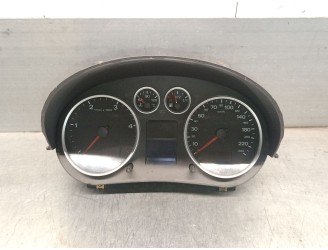 Recambio de cuadro instrumentos para audi a2 (8z0) 1.4 tdi referencia OEM IAM 81117994 8Z0920900X VDO