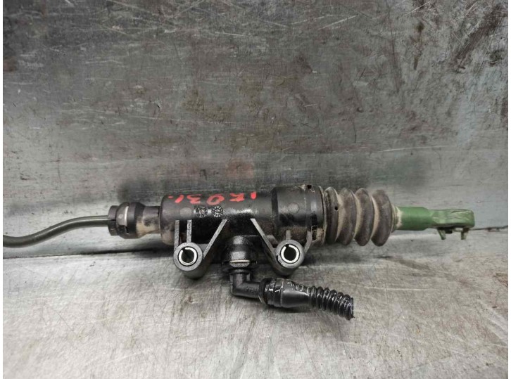 Replacement clutch slave cylinder for Fiat Scudo Combi (272) 2.0 JTDm OEM IAM reference 1400789580 