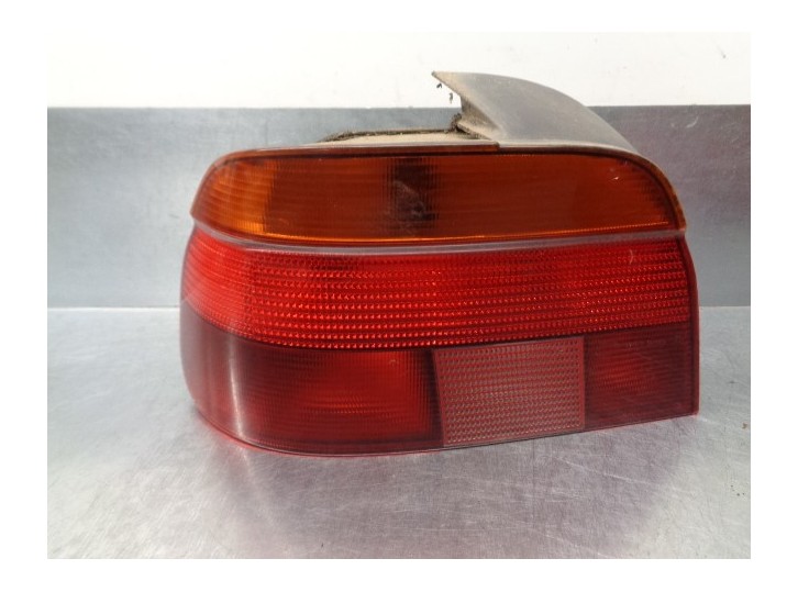 Recambio de piloto trasero izquierdo para bmw serie 5 berlina (e39) 3.0 24v turbodiesel cat referencia OEM IAM 8358032 