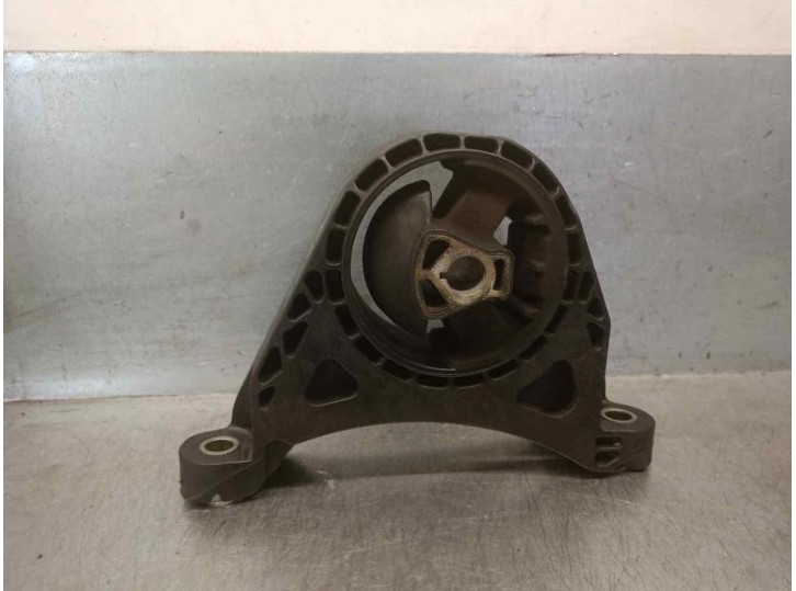 Replacement rear engine mount for Opel Zafira Tourer 1.6 CDTi DPF OEM IAM reference 13227769 