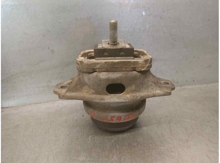 Replacement right engine mount for Land Rover Discovery 2.7 TD V6 cat OEM IAM reference 3618398 
