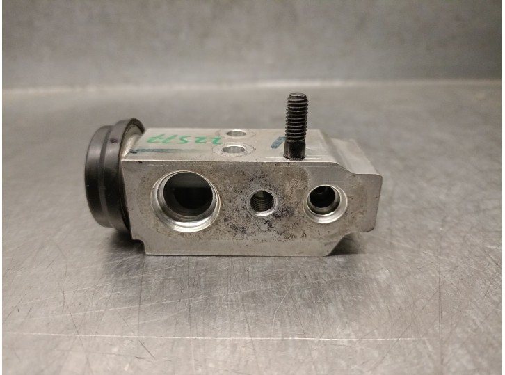 Recambio de valvula expansion para kia xceed (cd) 1.6 crdi 115 referencia OEM IAM 97775J7300 97626M6000 