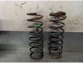 Replacement suspension spring for Jaguar X-Type 2.5 V6 24V CAT OEM IAM reference 