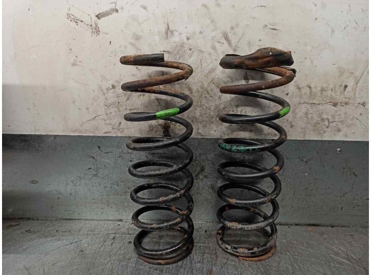 Replacement suspension spring for Jaguar X-Type 2.5 V6 24V CAT OEM IAM reference 