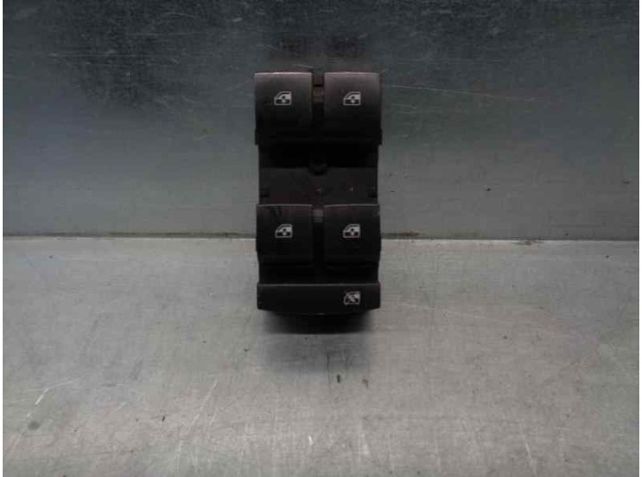 Recambio de mando elevalunas delantero izquierdo para opel astra j gti 1.4 sedan p10 referencia OEM IAM 13305011 