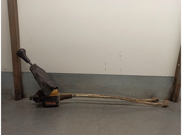 Recambio de palanca cambio para ford ka (ccq) 1.3 cat referencia OEM IAM 96WT7M038AA  