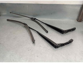 Recambio de brazo limpia delantero derecho para hyundai santa fe (sm) 2.0 crdi cat referencia OEM IAM 9831026040  