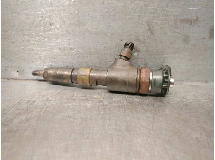 Recambio de inyector para peugeot partner kombi 1.6 16v hdi cat referencia OEM IAM 0445110739 BOSCH