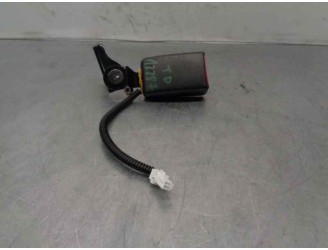 Recambio de enganche cinturon para hyundai i30 (gd) 1.4 crdi cat referencia OEM IAM 88840A6000  