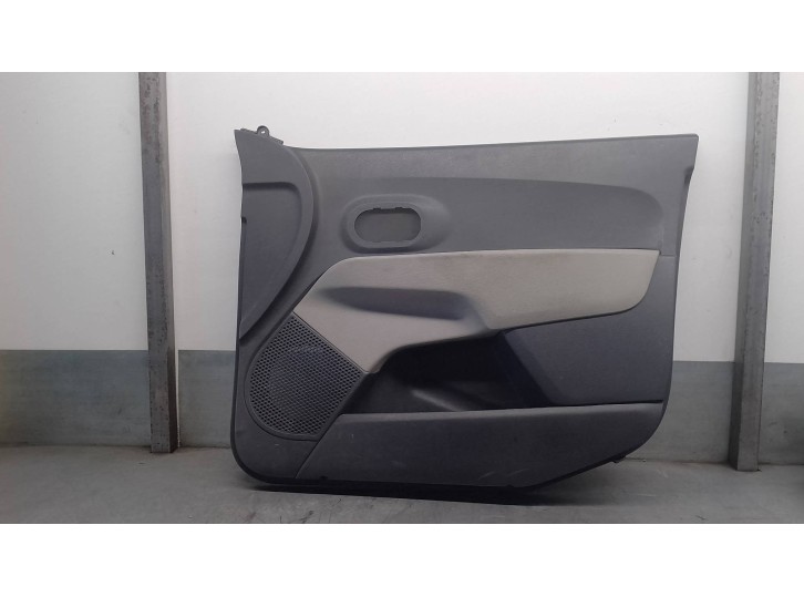 Recambio de guarnecido puerta delantera derecha para dacia lodgy 1.5 dci diesel fap cat referencia OEM IAM 809004017R 5 PUERTAS