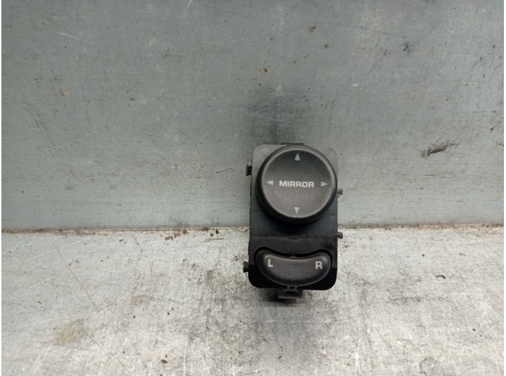 Recambio de mando retrovisor para chrysler voyager (gs) 2.4 cat referencia OEM IAM 4685317  