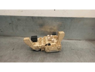 Recambio de caja reles / fusibles para suzuki swift berlina (mz) 1.3 16v cat referencia OEM IAM 3671763J00000  