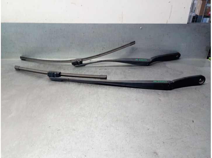 Recambio de brazo limpia delantero derecho para bmw 5 (f10) 530 d referencia OEM IAM 61617203156 61617203156 