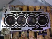 Recambio de bloque para peugeot 407 2.2 referencia OEM IAM 3FZ 10LJ39 1333011