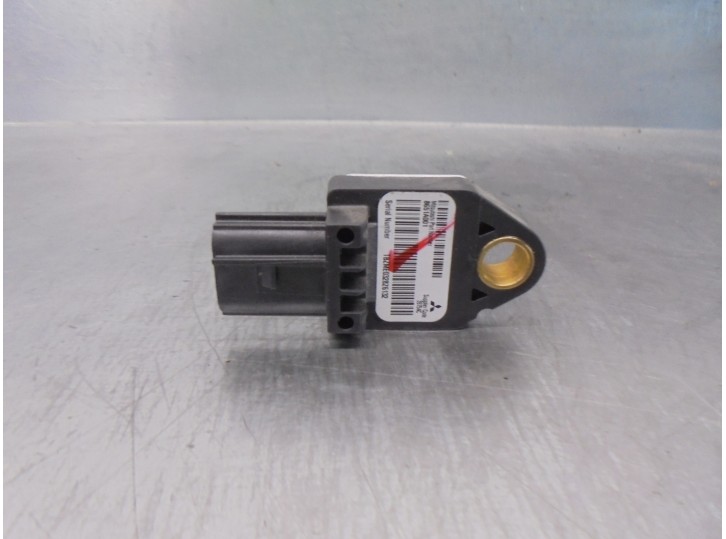 Recambio de sensor impacto para mitsubishi lancer berlina (cy0) 2.0 di-d cat referencia OEM IAM 8651A001  