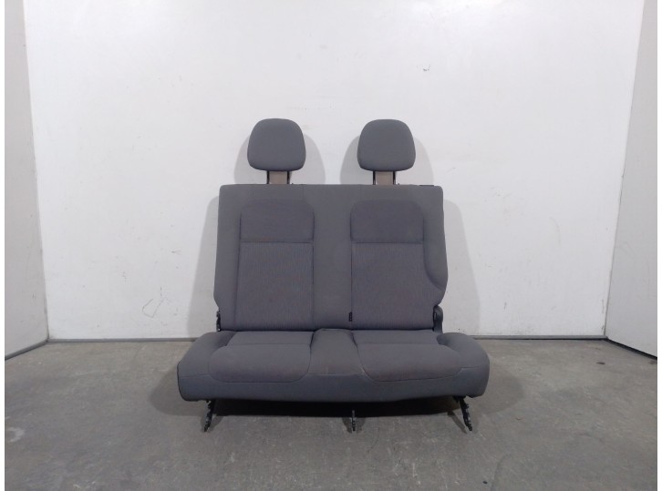 Recambio de asientos trasero izquierdo para peugeot partner kombi 1.6 16v hdi cat referencia OEM IAM 8846CE 8846CE 