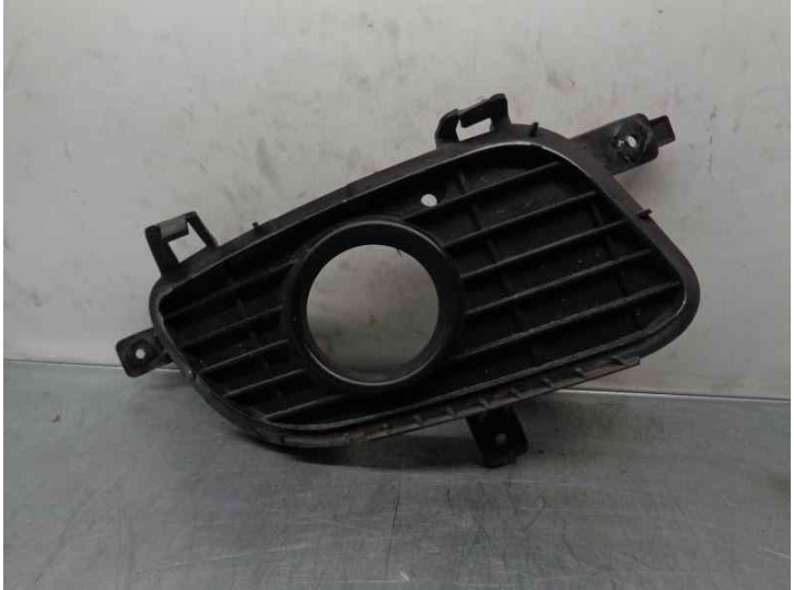 Recambio de rejilla paragolpes derecha para mercedes-benz clase a (w169) 2.0 cdi cat referencia OEM IAM A1698850622 