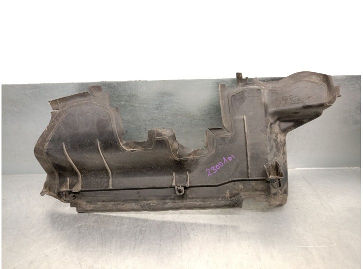 Recambio de moldura para skoda karoq (nu7, nd7) 1.5 tsi referencia OEM IAM 57A121283 57A121283 