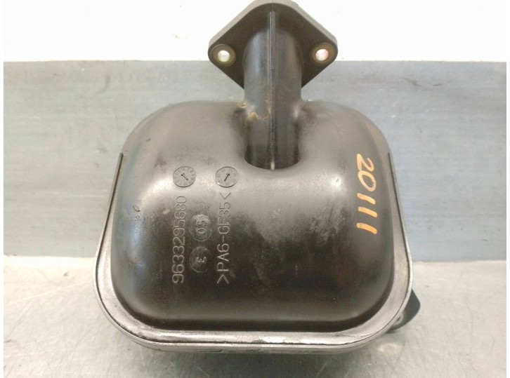 Recambio de colector admision para peugeot 407 2.2 referencia OEM IAM 9633295680 1421E5 