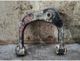 Recambio de brazo suspension superior delantero derecho para toyota land cruiser (j9) 3.0 turbodiesel referencia OEM IAM 3588654