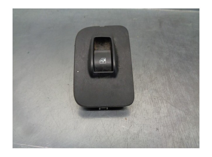 Recambio de mando elevalunas delantero derecho para citroën nemo basis referencia OEM IAM 7354612800 