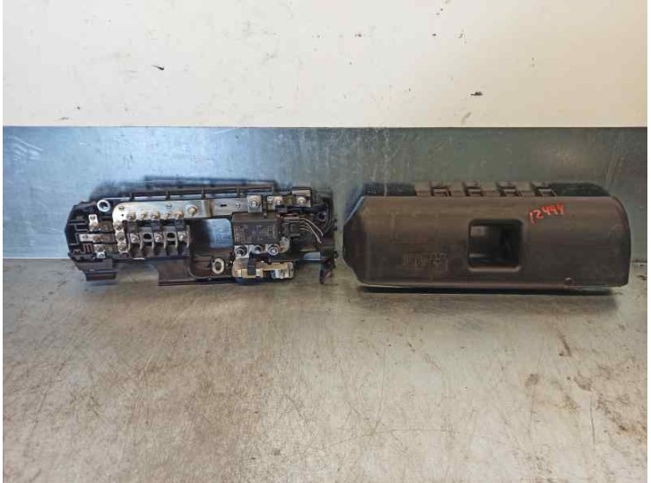 Replacement relay / fuse box for Ford Transit closed van '06 2.4 TDCi CAT OEM IAM reference 6C1T14A067E 