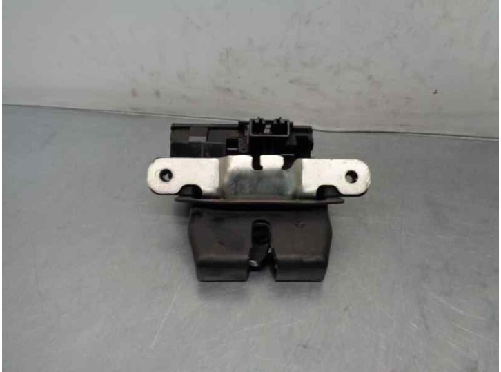 Recambio de cerradura maletero / porton para ford fiesta (cb1) 1.6 tdci cat referencia OEM IAM 1761865 4 PINES 5 PUERTAS