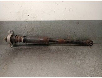 Recambio de amortiguador trasero izquierdo para kia stonic (yb) 1.2 cvvt referencia OEM IAM 55300H8850 55310H8850 