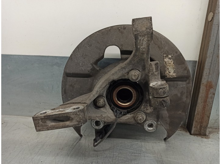 Recambio de mangueta delantera derecha para saab 9-3 berlina 1.9 tid cat referencia OEM IAM 12786672  