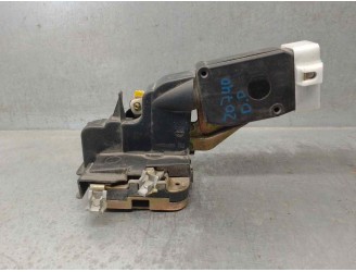 Replacement right front door lock for Volvo S40 Saloon 1.9 Diesel OEM IAM reference 30850808 3 PINS 5 DOORS