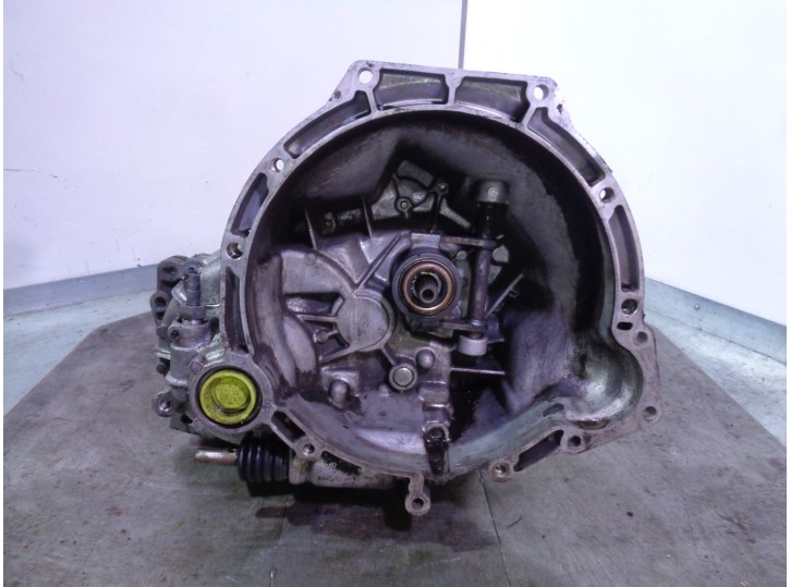 Recambio de caja cambios para ford fiesta berl./courier 1.1 cat referencia OEM IAM 87WTJB F0B2E28 1117973