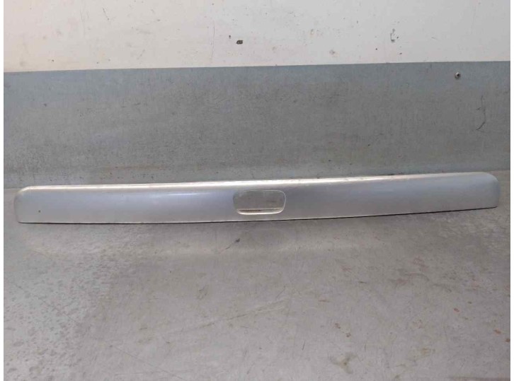Recambio de maneta exterior porton para volvo s40 berlina 1.9 diesel referencia OEM IAM 30804687 5 PUERTAS