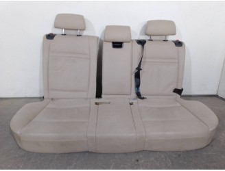 Recambio de asientos traseros para bmw x5 (e70) 3.0 turbodiesel referencia OEM IAM A046287 CUERO BEIGE 5 PUERTAS