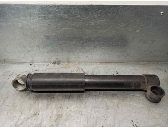 Recambio de amortiguador trasero derecho para seat terra 0.9 referencia OEM IAM 725836  
