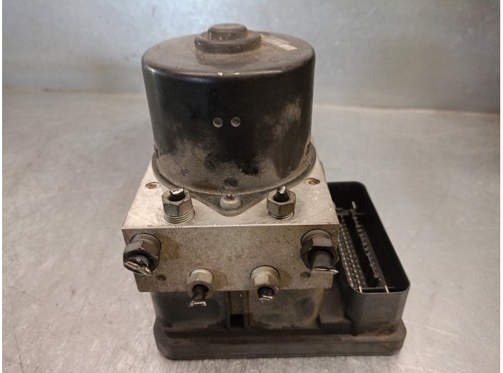 Recambio de abs para volvo v50 familiar 2.0 diesel cat referencia OEM IAM 8N512C405AB 10096004353 ATE