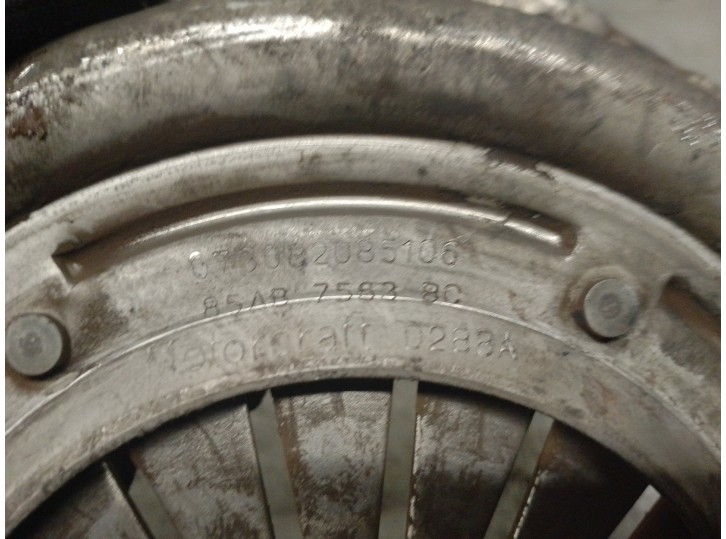 Recambio de kit embrague para ford fiesta berl./courier 1.1 cat referencia OEM IAM 101862301103 073082085106 