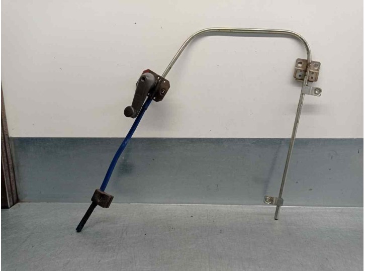 Recambio de elevalunas delantero derecho para seat terra 0.9 referencia OEM IAM MANUAL 4 PUERTAS