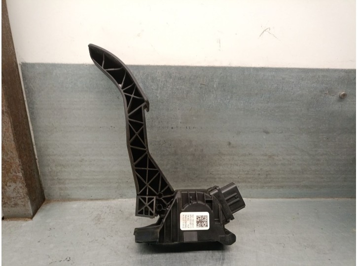 Recambio de potenciometro pedal para seat leon (5f1) 1.2 tsi referencia OEM IAM 5Q1723503H 5Q1723503H 6PV01062111 HELLA