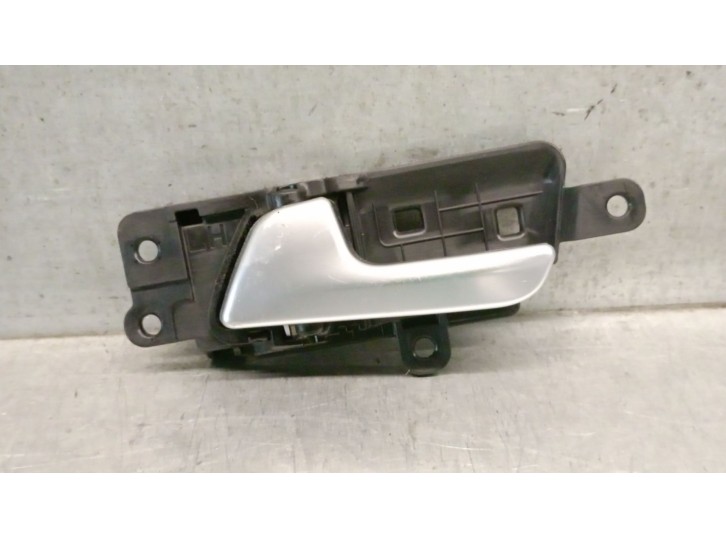 Recambio de maneta interior delantera izquierda para kia sportage iv (ql, qle) 1.6 crdi referencia OEM IAM 82613F1000 