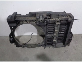 Recambio de calandra delantera de radiador para peugeot 407 3.0 v6 24v referencia OEM IAM 7104R0 DE FIBRA CON CERRADURA 