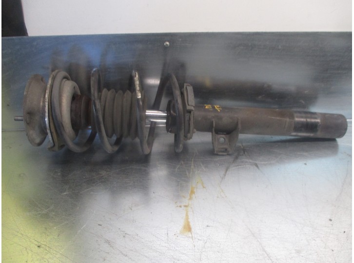 Recambio de amortiguador delantero derecho para bmw serie 1 berlina (e81/e87) 2.0 16v diesel cat referencia OEM IAM 31316771554 