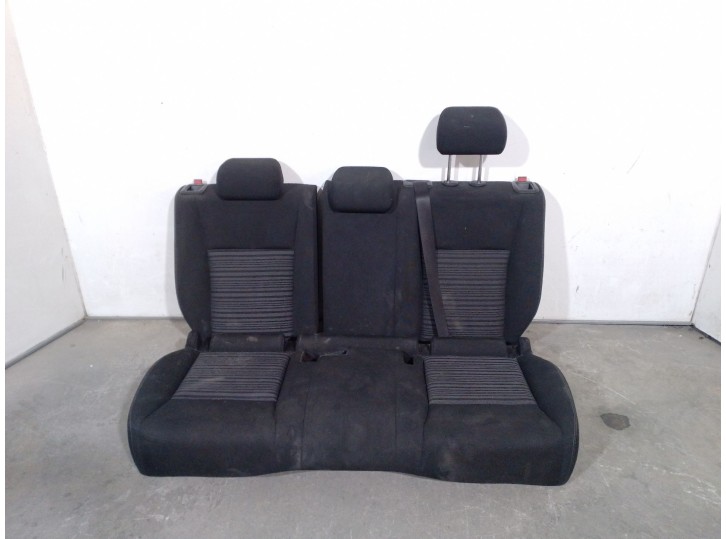 Recambio de asientos traseros para mercedes-benz clase b sports tourer (w246, w242) b 180 cdi (246.200) referencia OEM IAM A2469