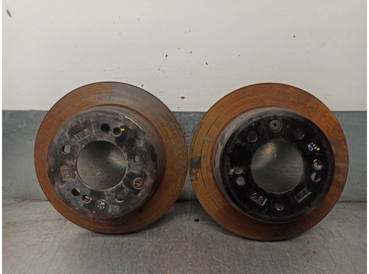 Recambio de disco freno trasero para hyundai ix35 1.7 crdi cat referencia OEM IAM 584111H100  