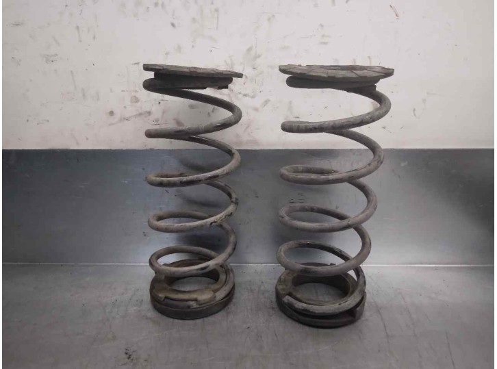 Recambio de muelle amortiguacion para kia soul 1.6 cat referencia OEM IAM 553302K400 