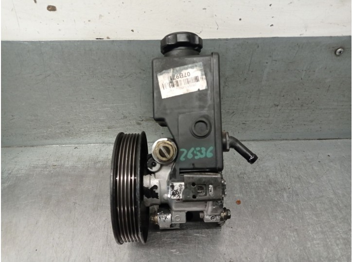 Recambio de bomba servodireccion para ssangyong rodius i 2.7 xdi referencia OEM IAM NS6540647 