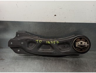 Recambio de brazo suspension superior trasero derecho para mercedes-benz clase cla (w117) 2.1 cdi cat referencia OEM IAM A246350